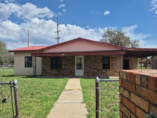 612 N Avenue B, Portales, NM 88130