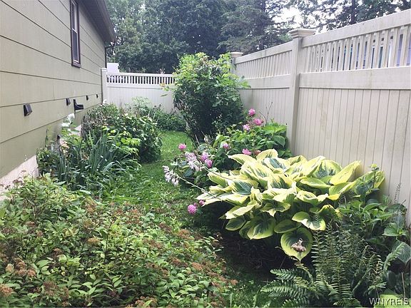 3rd image of 3542 Warner Dr