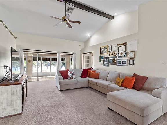 4th image of 8536 Doral Dr