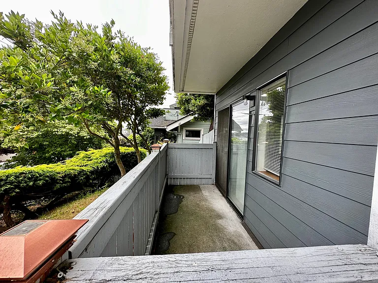 4011 Whitman Ave N #101 — Photo 8