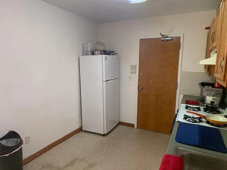 4028 Market St #2F — Photo 6