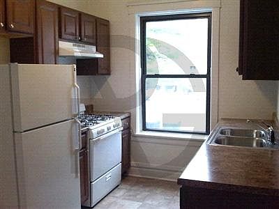 2nd image of 2526 N Kedzie Blvd #U1w