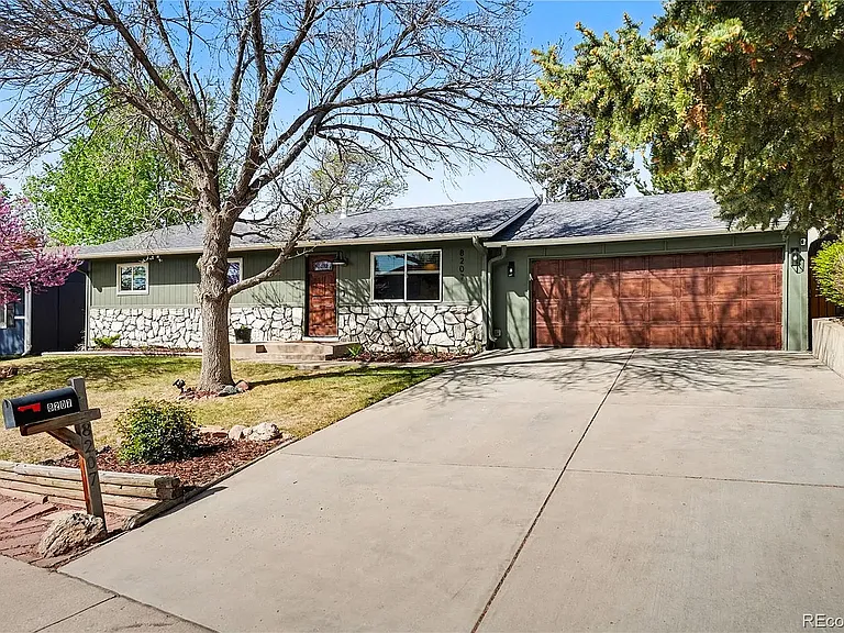 8207 High St — Photo 3