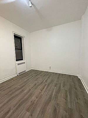 4th image of 302 E 3rd St #11A