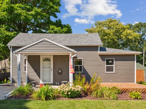 1318 3rd St, Nevada, IA 50201