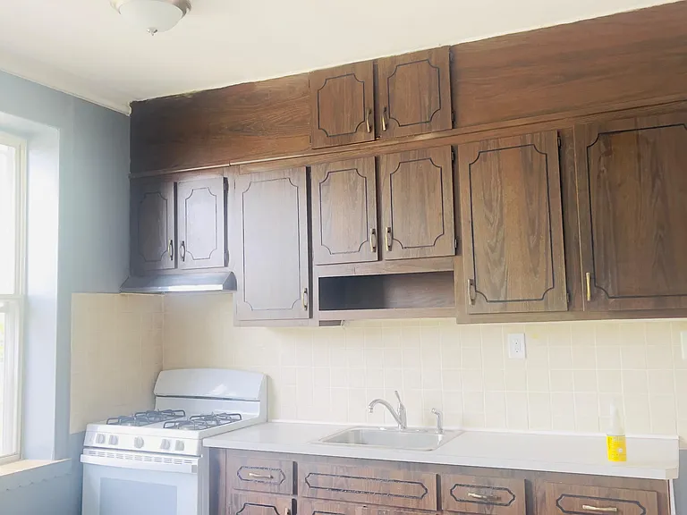 408 Avenue W #2A — Photo 7