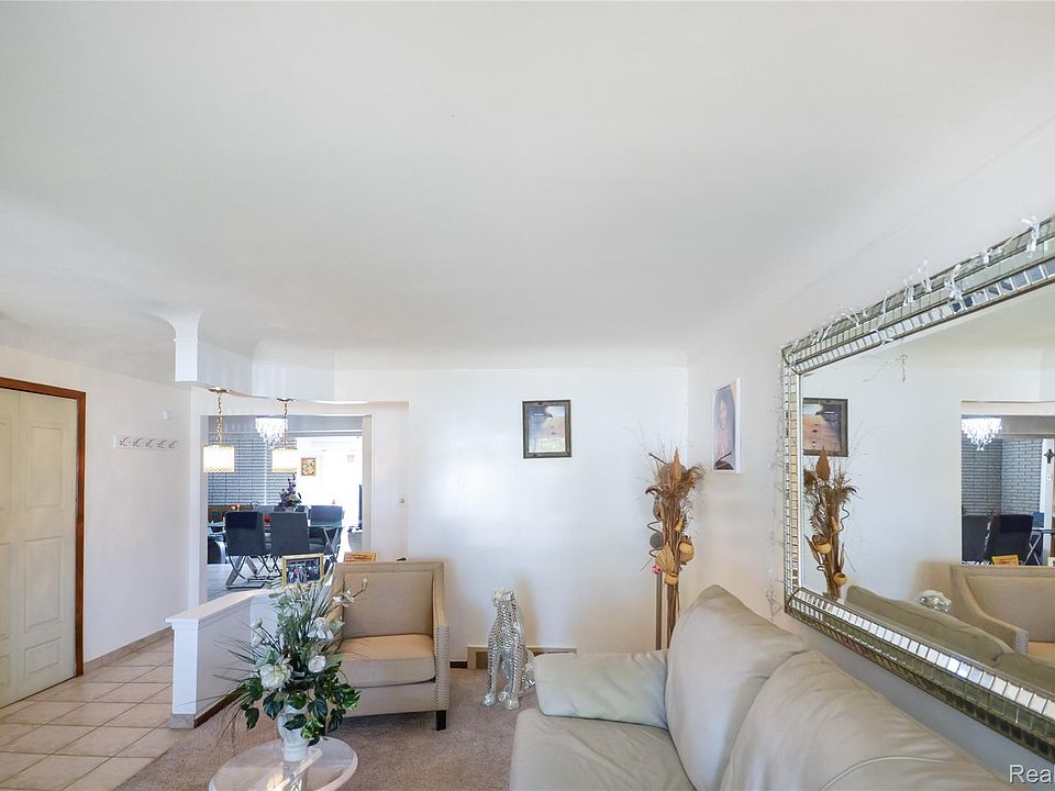 34440 Amsterdam Dr, photo 8