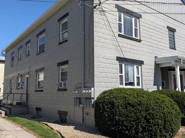 579 Guilford Ave APT 4, Chambersburg, PA 17201