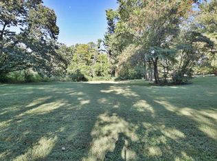 8908 NW Fox Lonas Rd, Knoxville, TN 37923