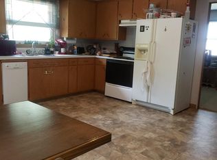 238 Kamps St, Combined Locks, WI 54113