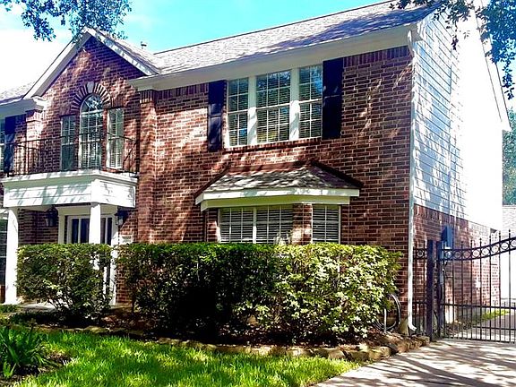 2nd image of 2104 Hollow Reef Cir