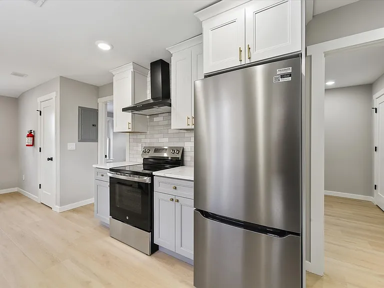 143 Johnston Ave #2 — Photo 6