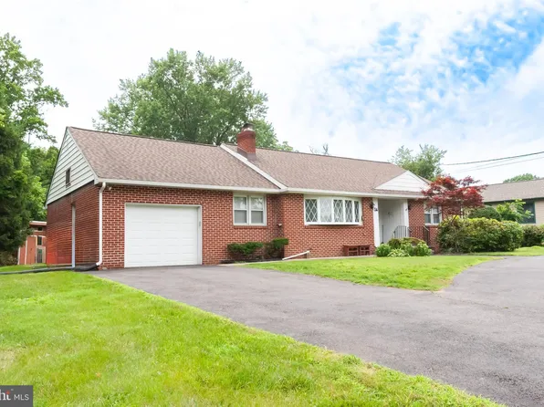 34 Georgetown Rd, Chesterfield, NJ 08505