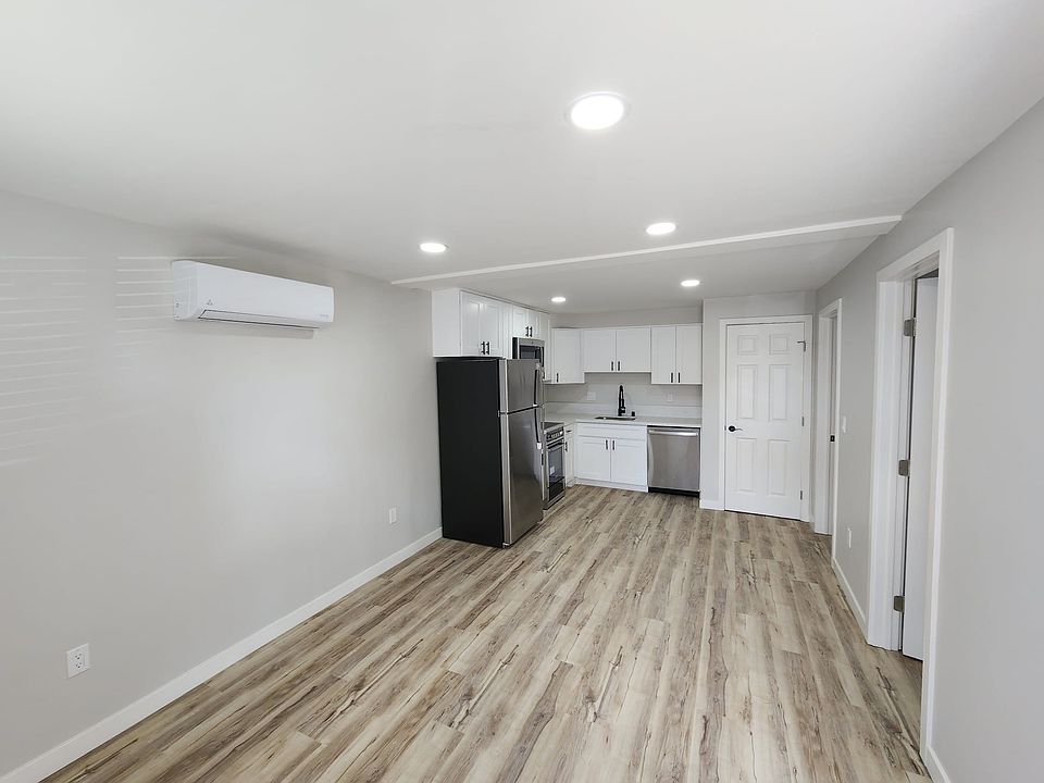 1st image of 3755 47th St
