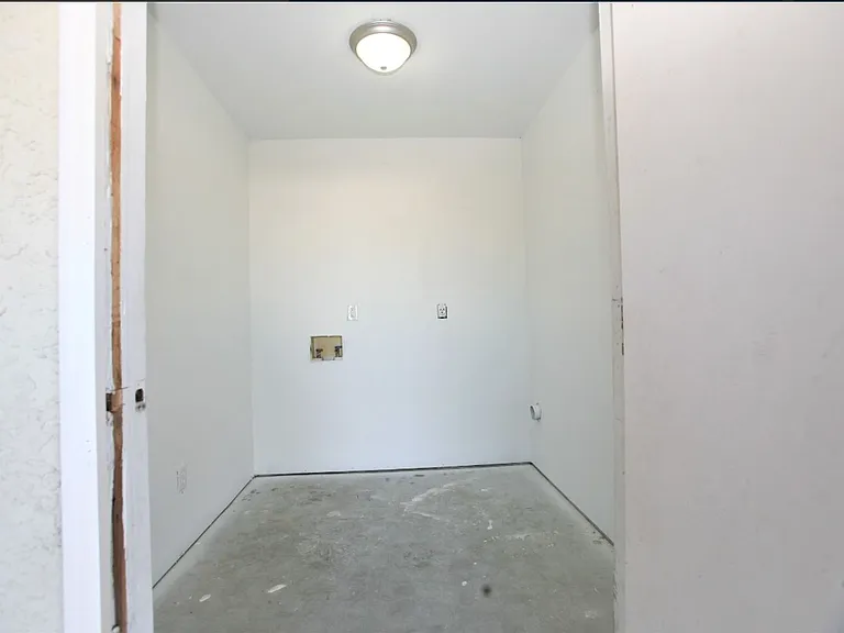 6121 Harvey St — Photo 8