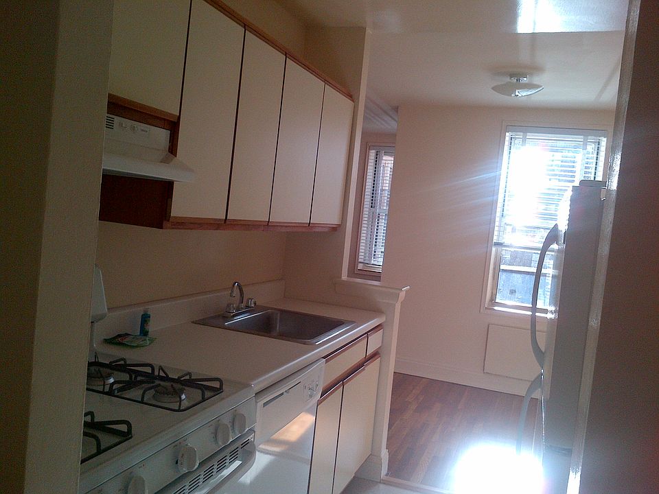 2nd image of 14241 41st Ave #512