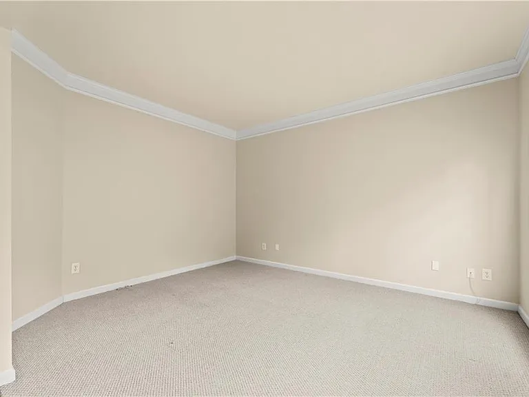 5351 Heyward Pl SW — Photo 17
