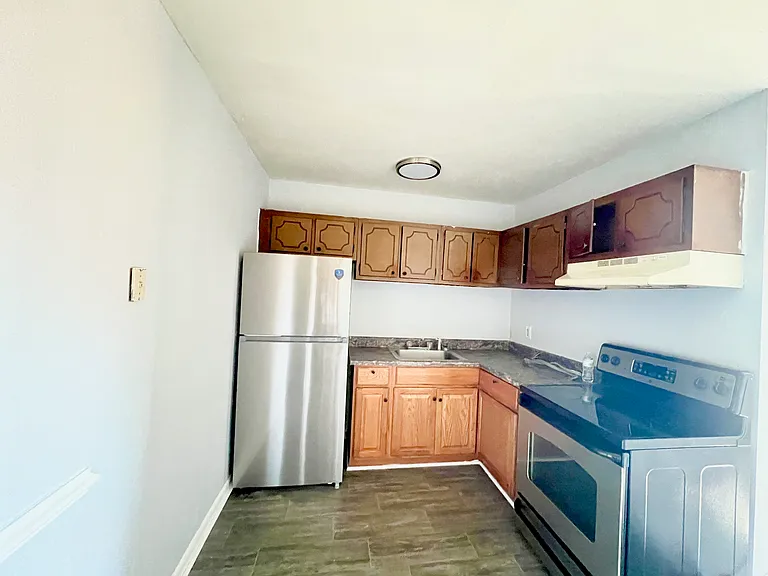 523 Ashlawn Dr #5-3 — Photo 2