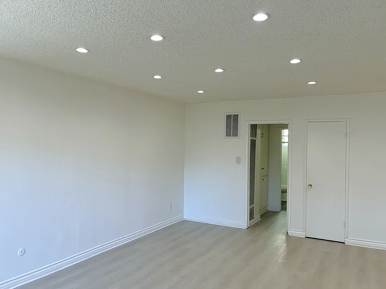 1015 E Lomita Ave #2 — Photo 6