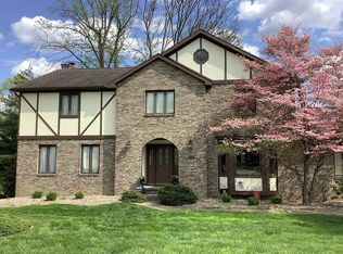 5602 Greenmont Pl, Vienna, WV