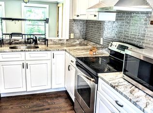 154 Main St, Douglas, MA 01516