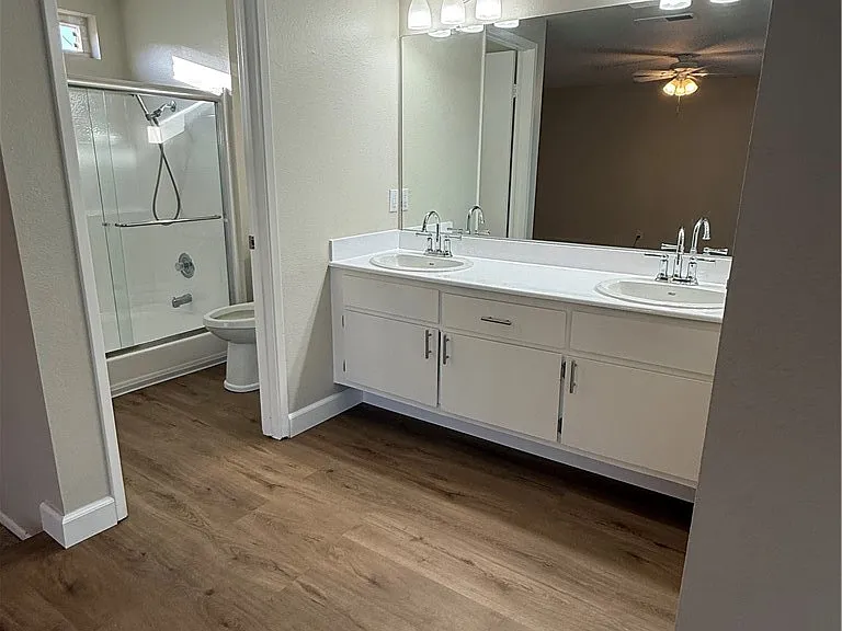 22166 Woodcreek Ln — Photo 14