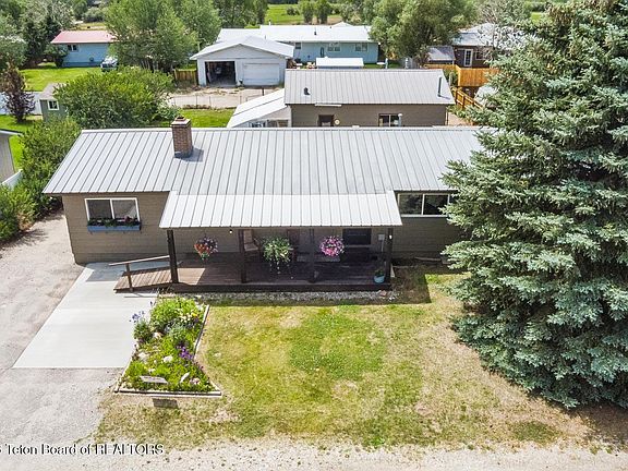 3rd image of 642 N Maybell Ave