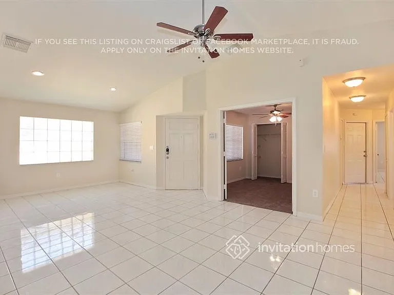 504 SW 177th Ave — Photo 3