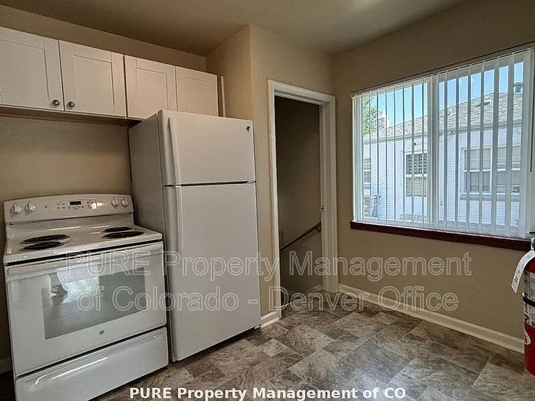 772 N Forest St — Photo 5