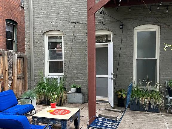 3rd image of 1137 N Lipan St
