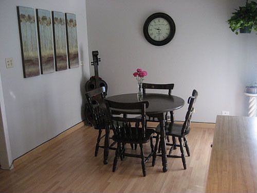 Eat-In Kitchen