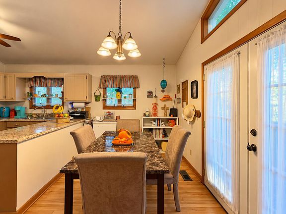 5th image of 61 Flathead Dr