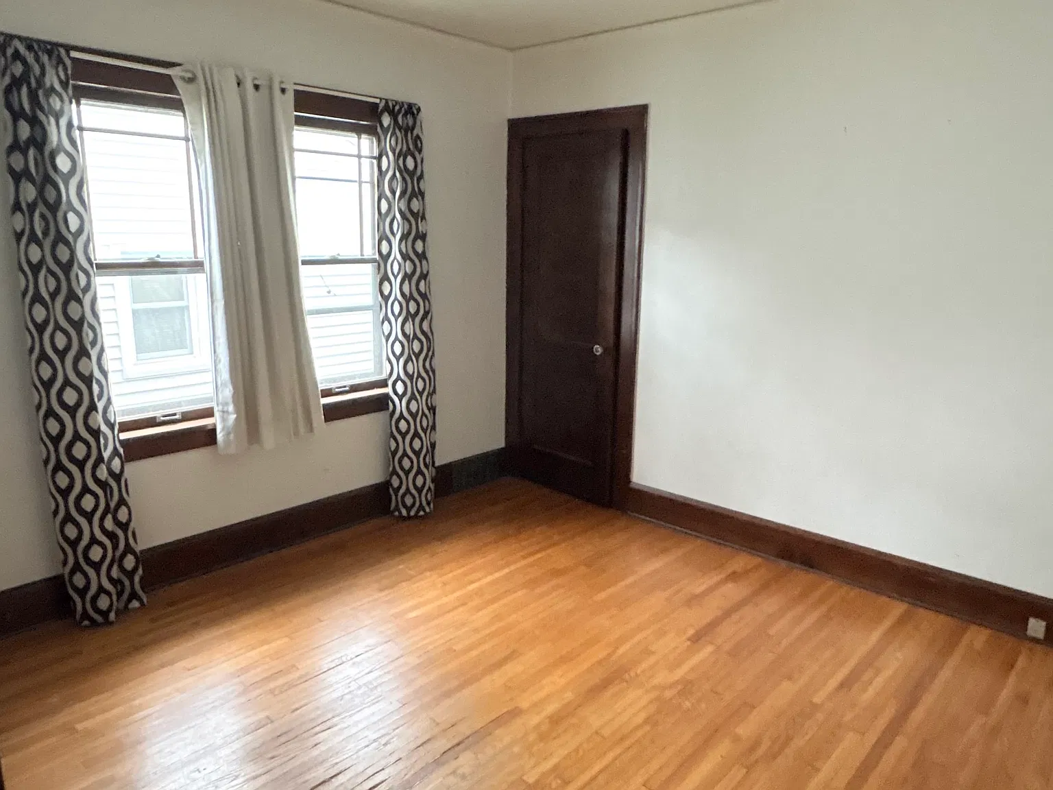 3 bed, 1026 sqft, $1,650 — Photo 4