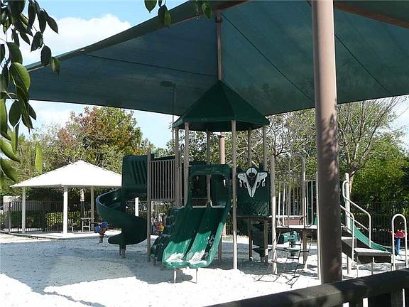 5th image of 19476 S Whitewater Ave