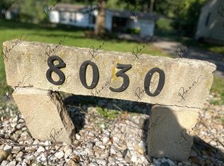 8030 Summit St, Kansas City, MO 64114