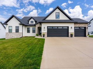 6524 Meghan Ave, Bettendorf, IA 52722