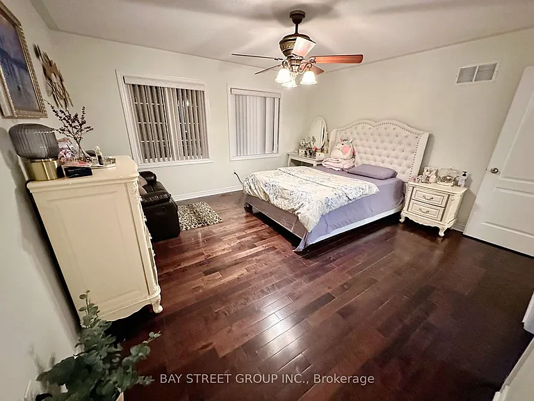 384 Spruce Grove Cres — Photo 6