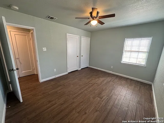 1067 Rayburn Dr — Photo 15
