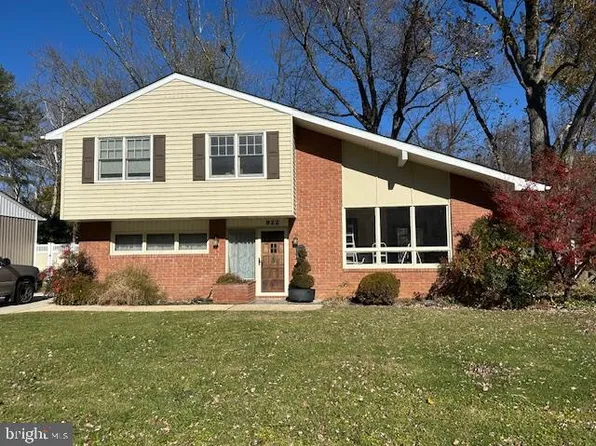 922 Beaverbank Cir, Towson, MD 21286