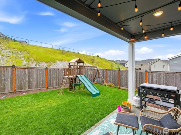 1227 Baker Heights Loop, Bremerton, WA 98312