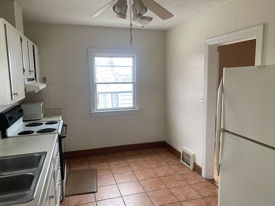 1st image of 6100 N Knoxville Ave