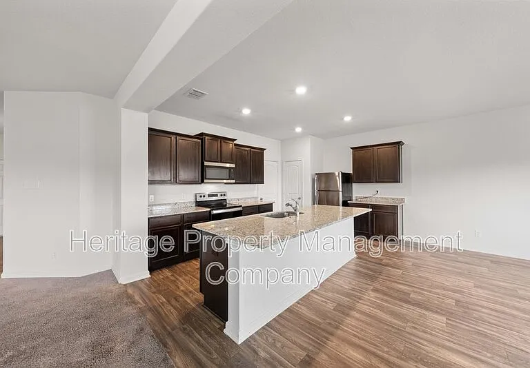 11038 Chatham Ct — Photo 8