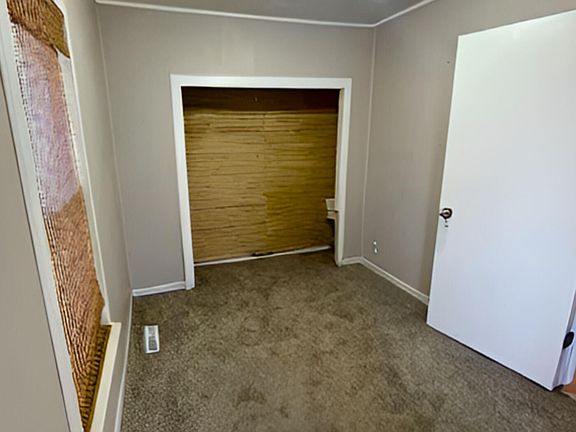 5th image of 306 Sherwood St