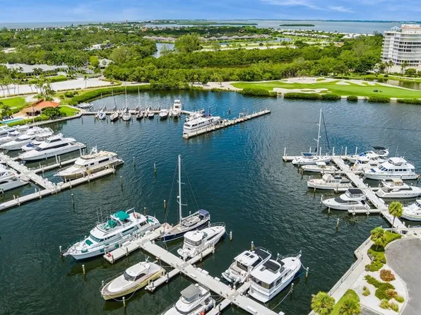 2600 Harbourside Dr #Q-5, Longboat Key, FL 34228