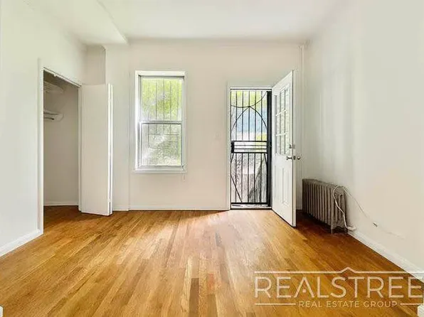 14 Harrison Place image 3 of 7