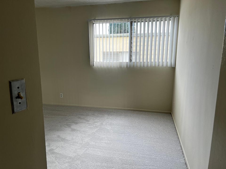 1st image of 1128 10th St #7