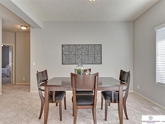 5th image of 16208 Larimore Cir