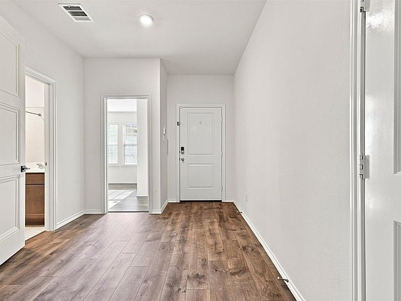 3rd image of 3605 Skelton St