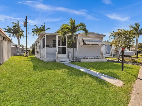8640 SW 17th, Davie, FL 33324