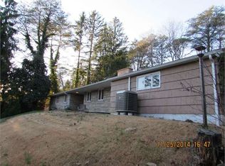 12 Pine Tree Rd, Lock Haven, PA 17745